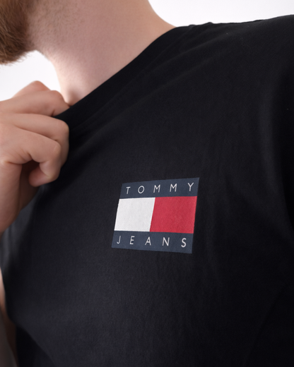 Juodi Marškinėliai